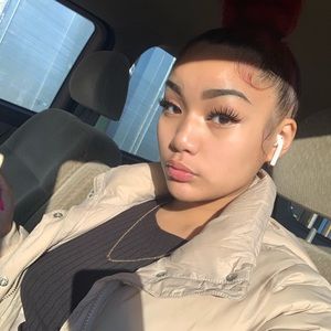 Meet your Posher, Charie